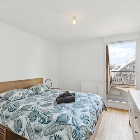 Spacious And Bright Bordeaux